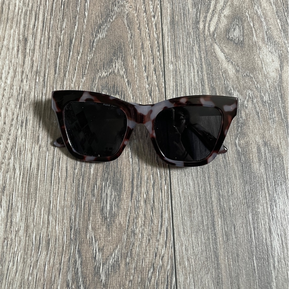 Leopard Print Sunglasses